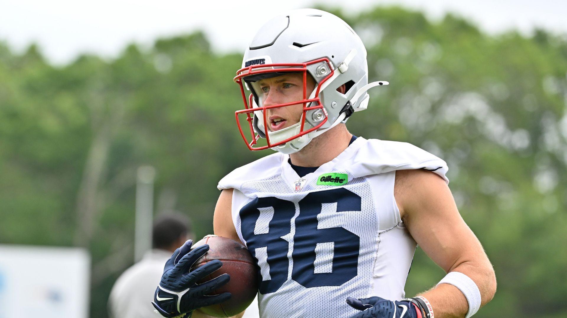 Patriots 'Would Be Silly' Not To Keep Efton Chism