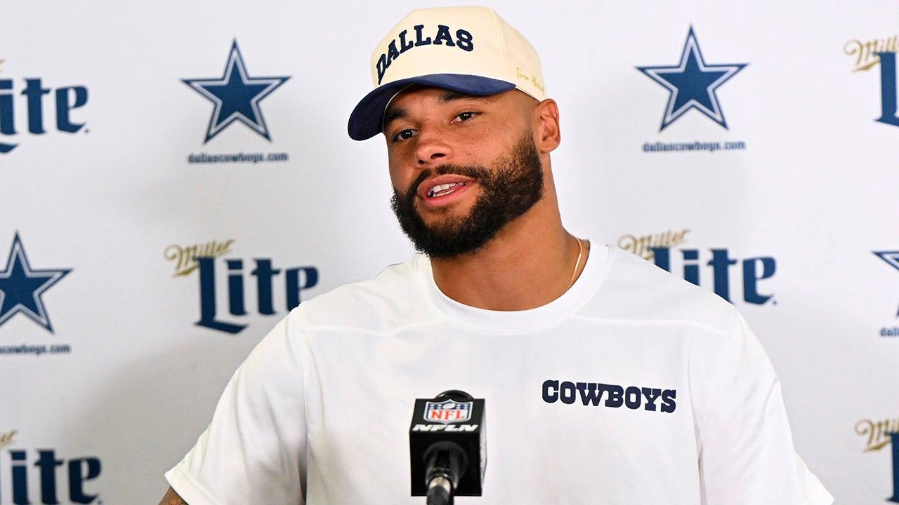 Cowboys 'Dak Prescott nói rằng anh ta có thể' chắc chắn 'chơi' hôm nay 'khi  anh ta hồi phục sau chấn thương gân kheo