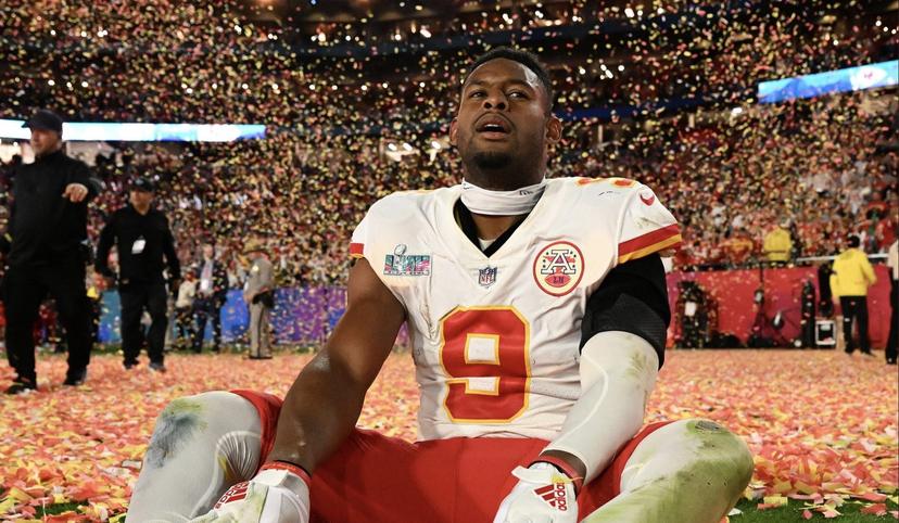 JuJu Smith-Schuster Mourns Former Kansas City Chiefs Star & Super Bowl Champion: “He’s a Legend in My Heart.”