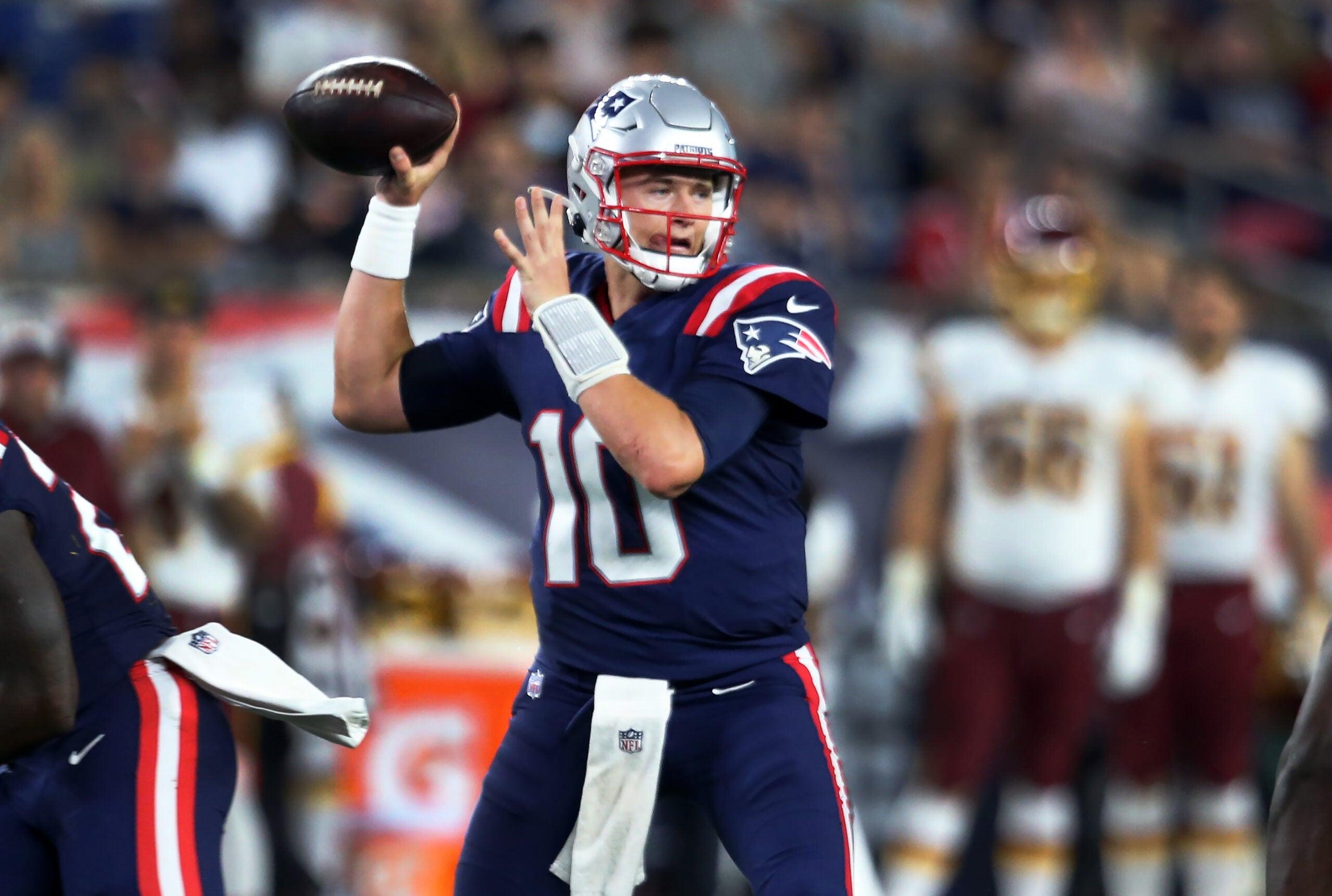 Why Patriots' Mac Jones has a leg up on other rookie quarterbacks
