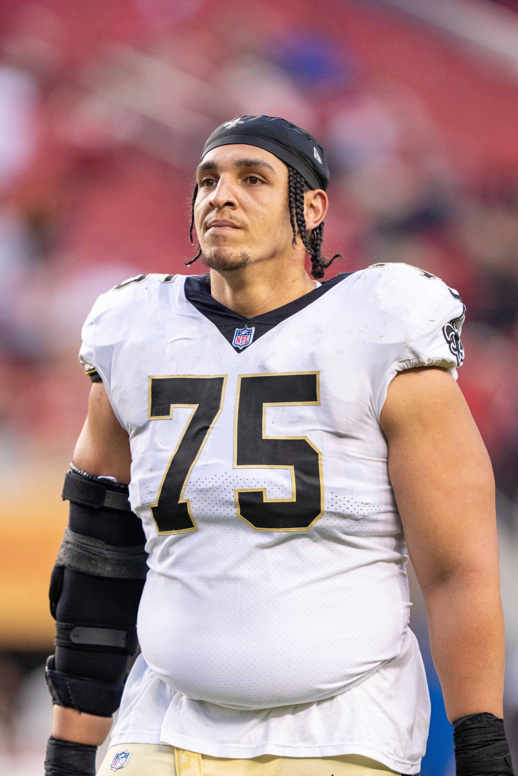 Steelers Sign Andrus Peat, Logan Woodside