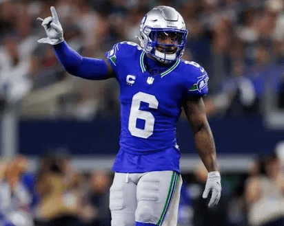 After Being “Betrayed” by the Seahawks, 1,361-Yard RB Expresses His Desire to Give Everything He Has Left to the Indianapolis Colts in Hopes of Helping Them Rise Again