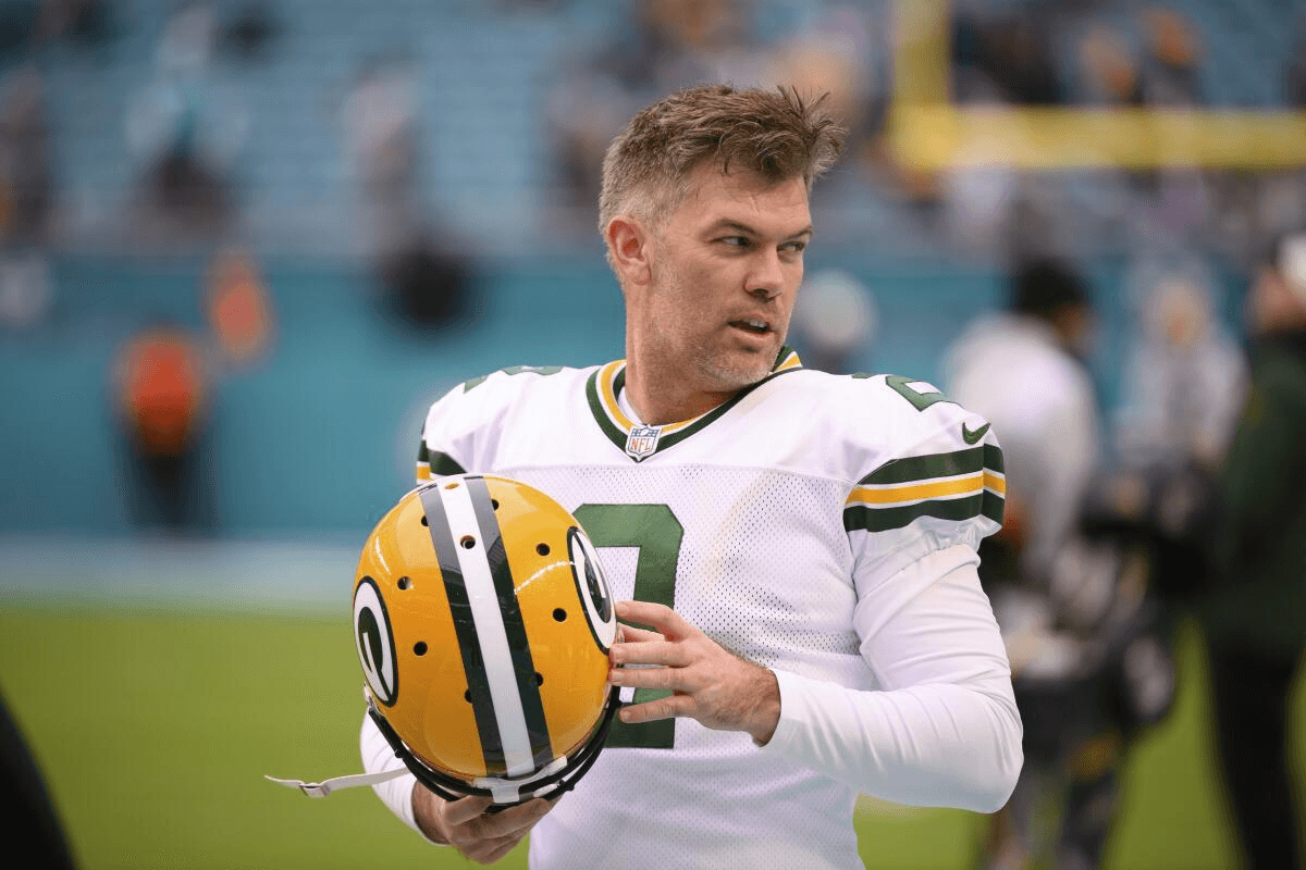 No flashy plays. No touchdowns. No viral highlights. Yet for 16 years, Mason Crosby was Green Bay’s clutch hero — and his legacy speaks far louder than any statistic ever could.