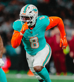 Bears Snag 5× Pro Bowl Linebacker With 106+ Career Sacks Just Hours After Dolphins Release — Ben Johnson Calls Him a “Secret Weapon” Ahead of Packers Showdown