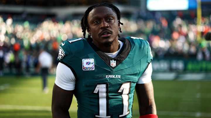 Steelers Linked to $100 million Eagles WR After Two Devastating Losses Leave Philly Fans Disappointed