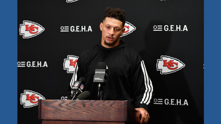 Mahomes Takes Full Responsibility but Blasts Refs, Demands NFL Review Shawn Hochuli’s Crew After Controversial Chiefs-Bills Finish